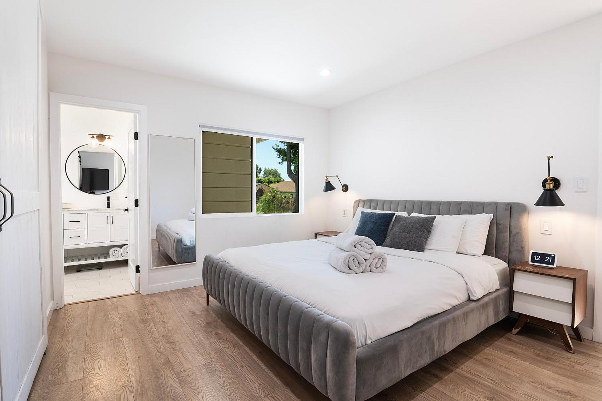 Spacious Family With Large Backyard Villa