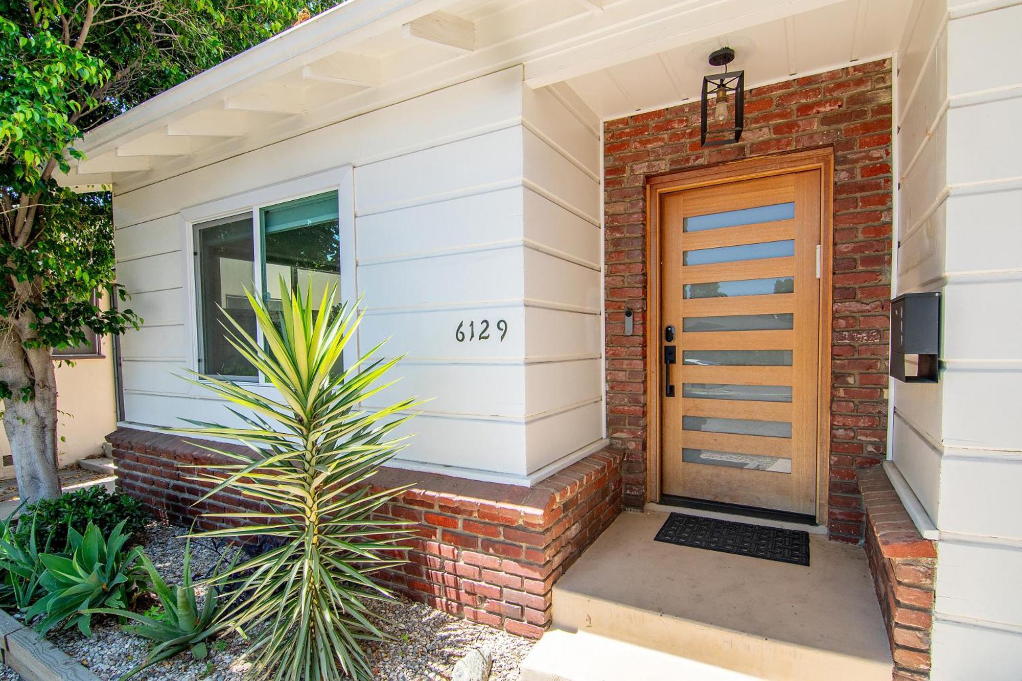 Spacious Family With Large Backyard Villa *