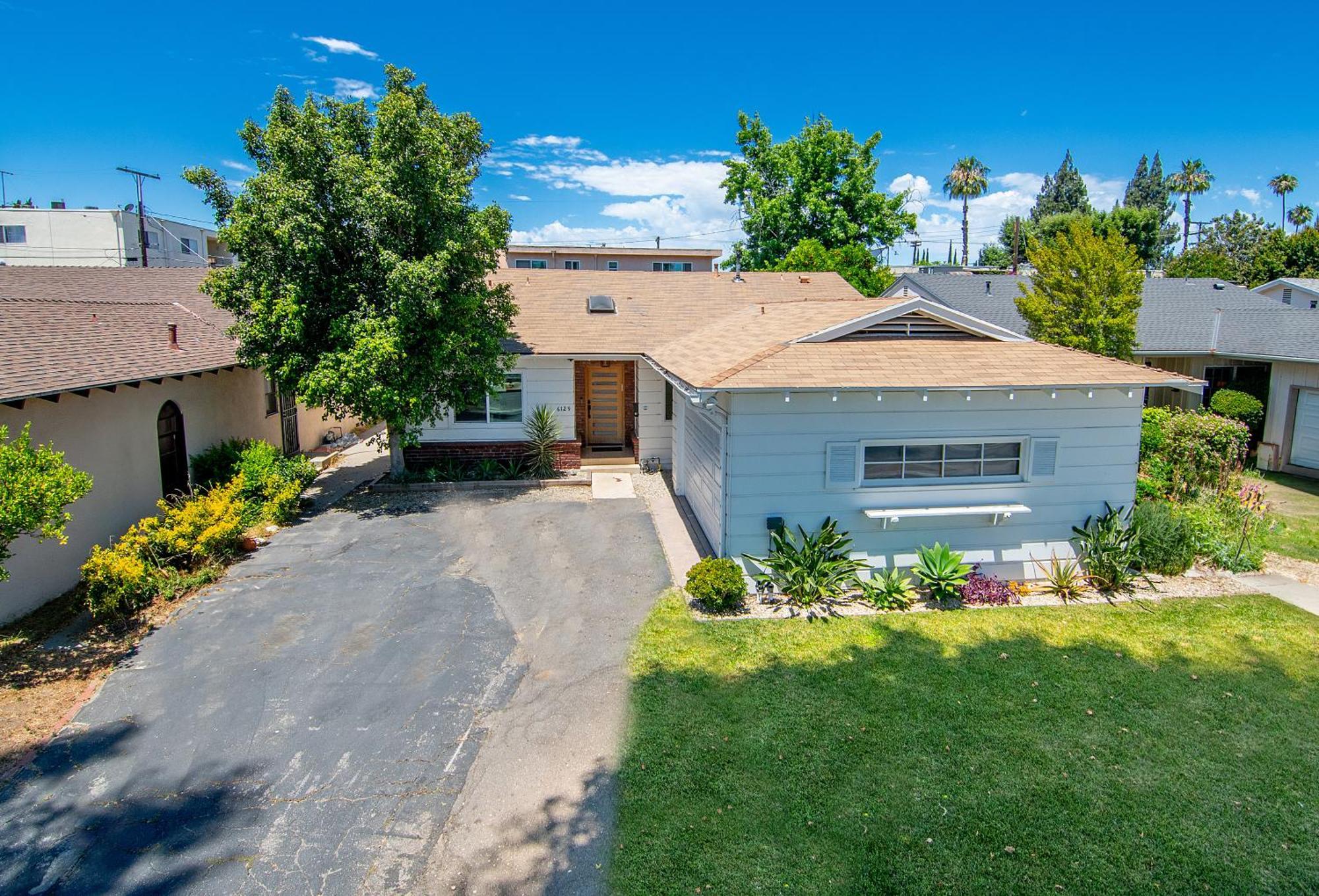 Spacious Family With Large Backyard Villa