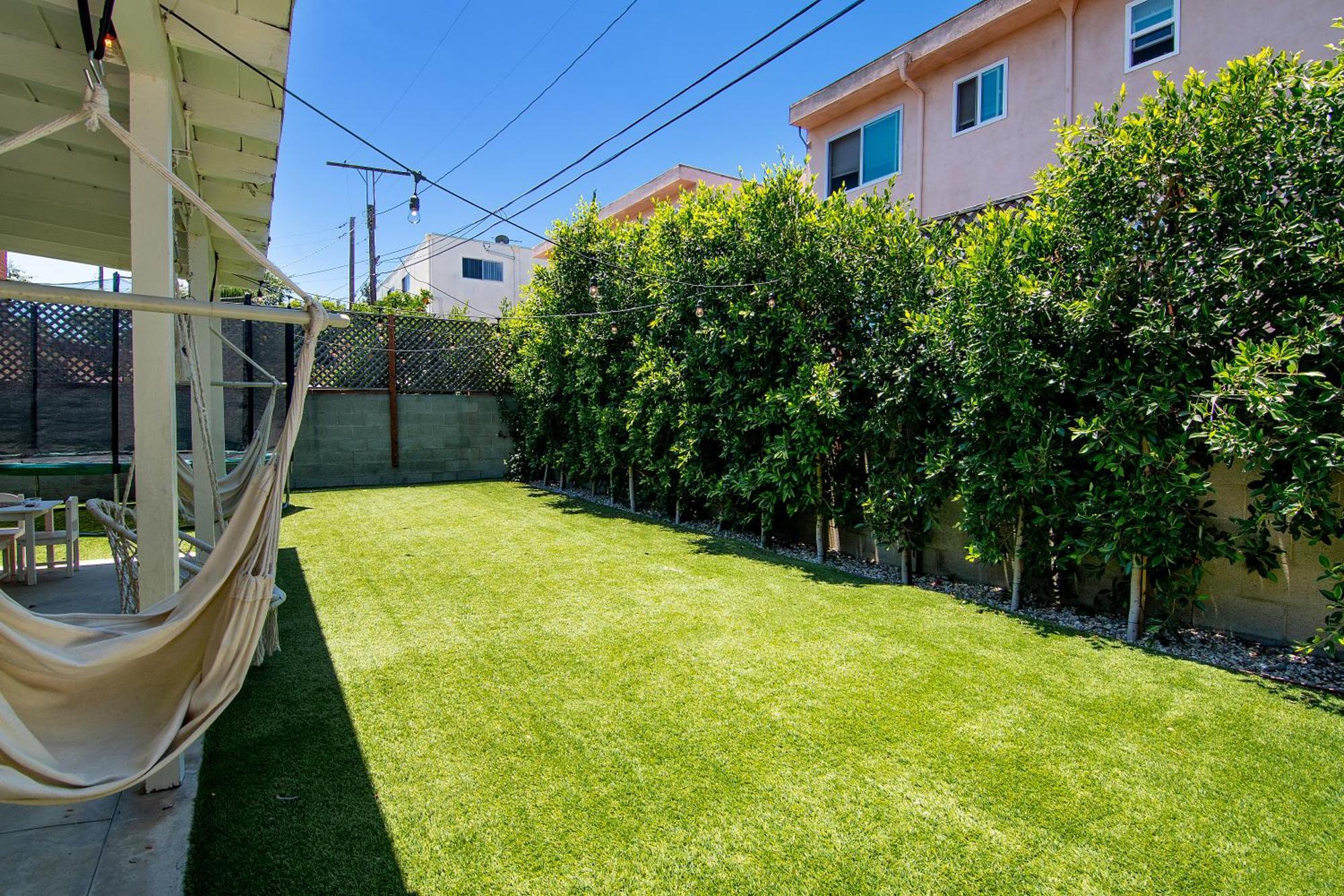 Villa Spacious Family With Large Backyard